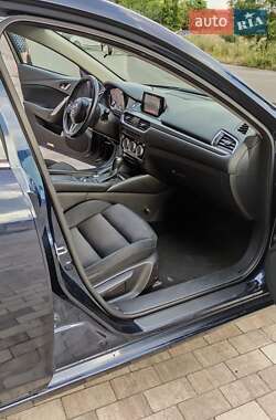 Седан Mazda 6 2015 в 