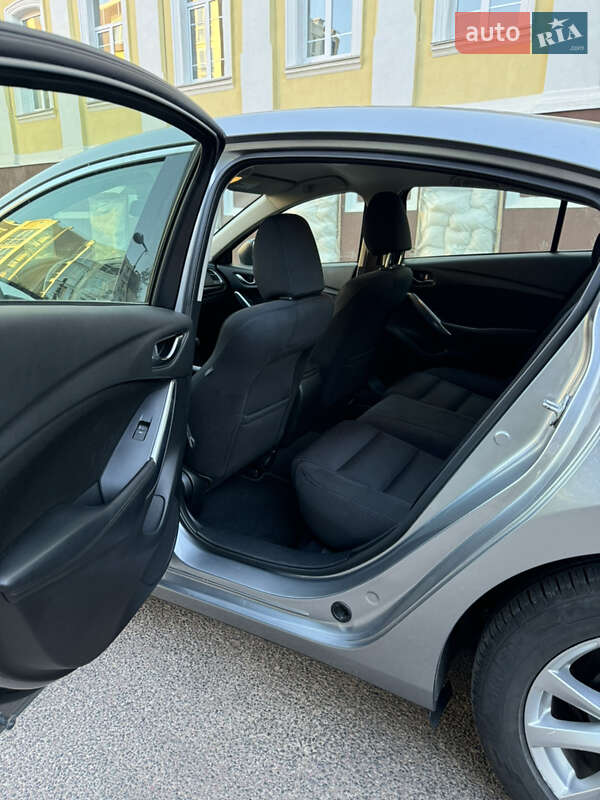 Седан Mazda 6 2014 в Чернигове