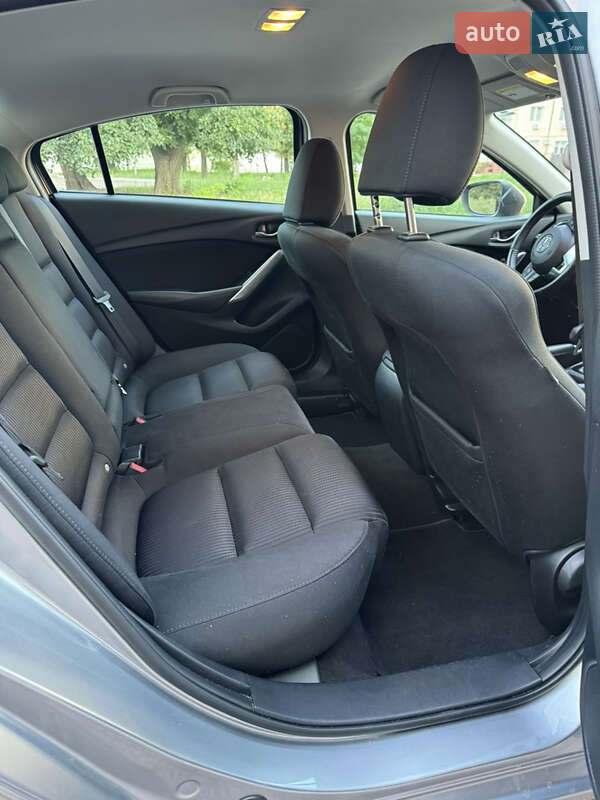 Седан Mazda 6 2014 в Чернигове
