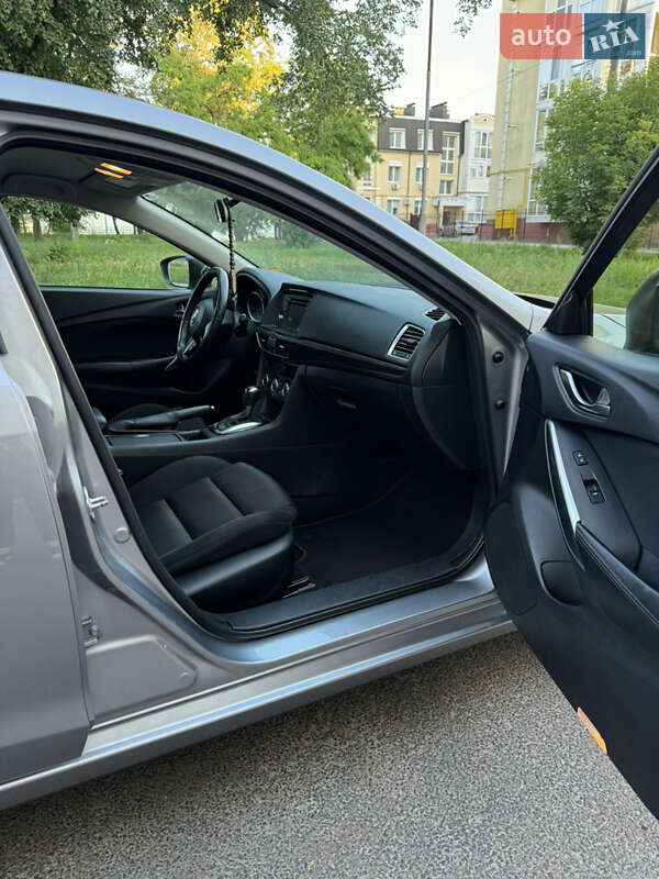 Седан Mazda 6 2014 в Чернигове