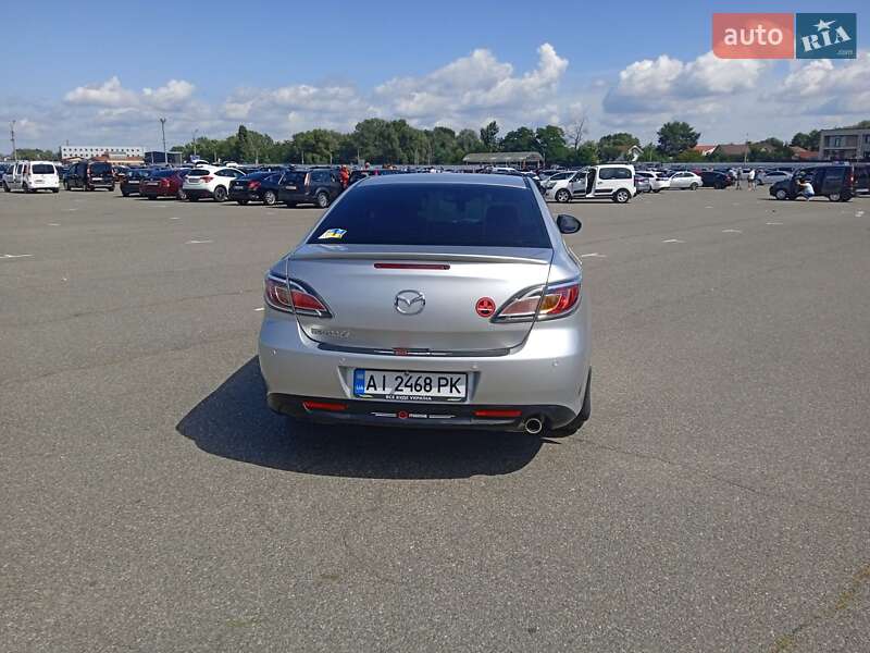 Седан Mazda 6 2011 в Обухове