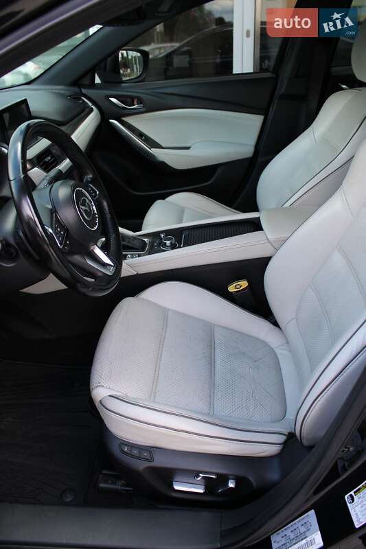 Седан Mazda 6 2016 в Черкассах
