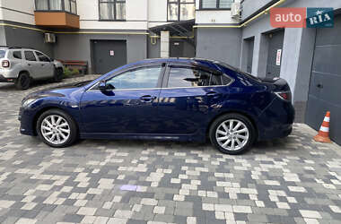 Седан Mazda 6 2011 в 