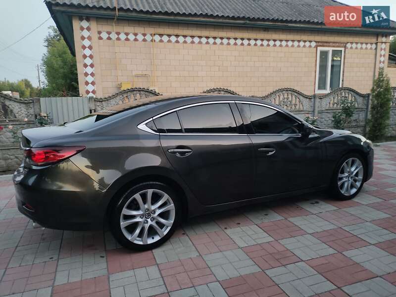 Седан Mazda 6 2015 в Борзні