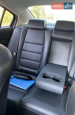 Седан Mazda 6 2015 в 