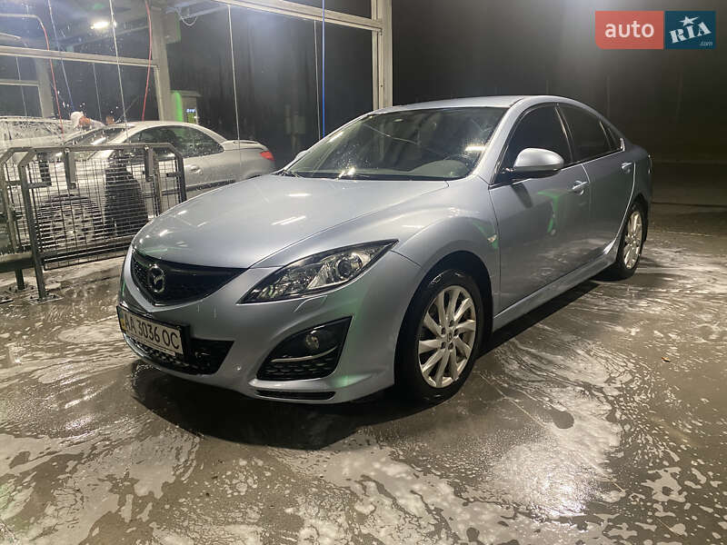Седан Mazda 6 2012 в 