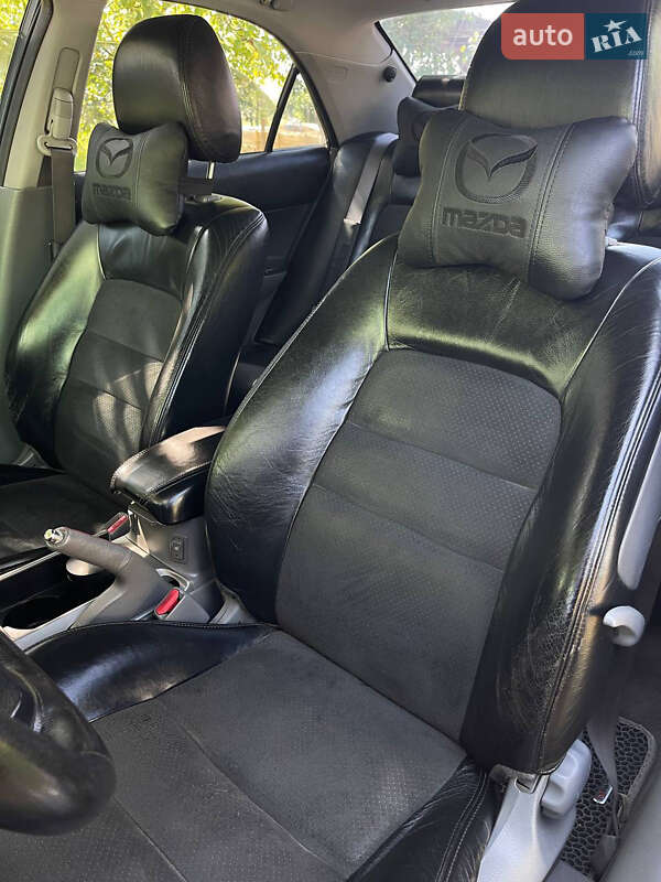 Седан Mazda 6 2003 в Ужгороде
