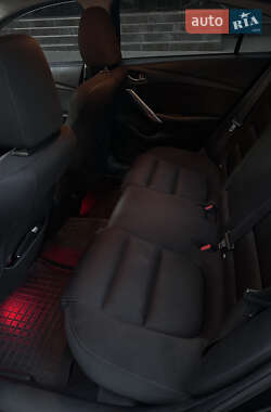 Седан Mazda 6 2014 в 