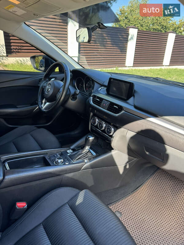 Седан Mazda 6 2014 в Киеве