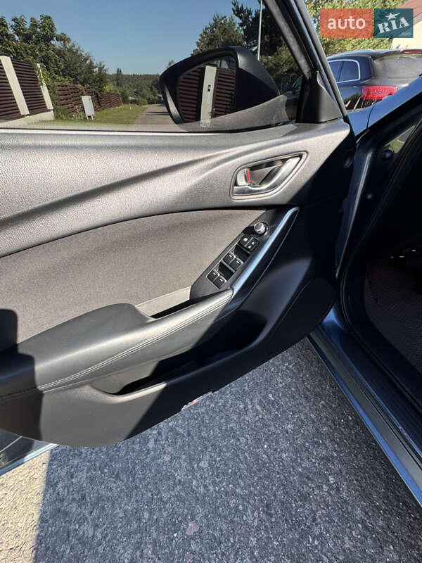 Седан Mazda 6 2014 в Киеве