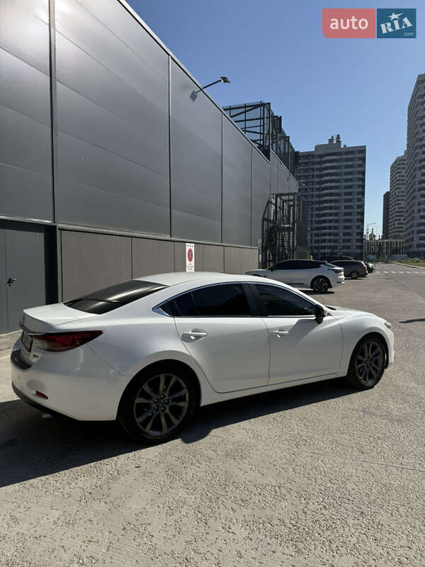 Седан Mazda 6 2015 в Киеве