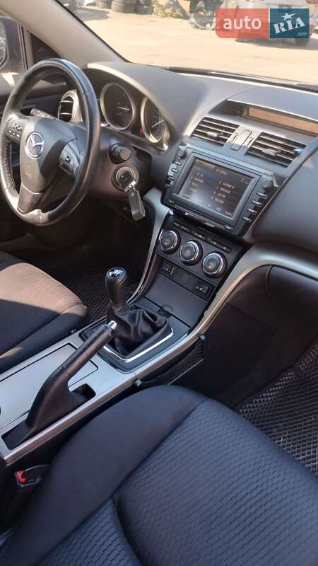 Лифтбек Mazda 6 2010 в Киеве фото 4 Лифтбек Mazda 6 2010 в Киеве