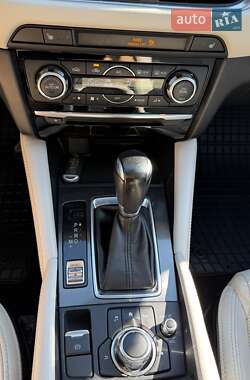 Седан Mazda 6 2015 в 