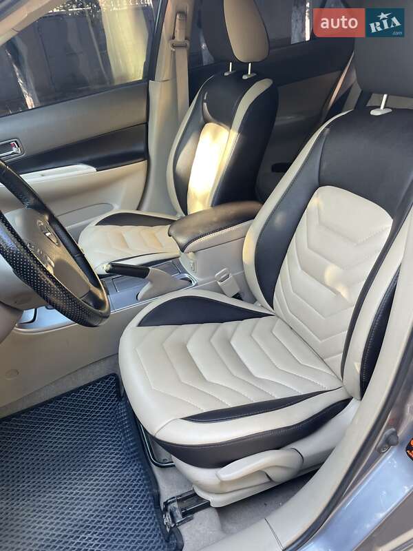 Седан Mazda 6 2002 в Измаиле