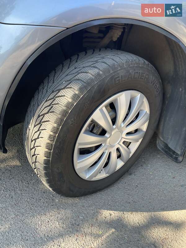 Седан Mazda 6 2002 в Измаиле