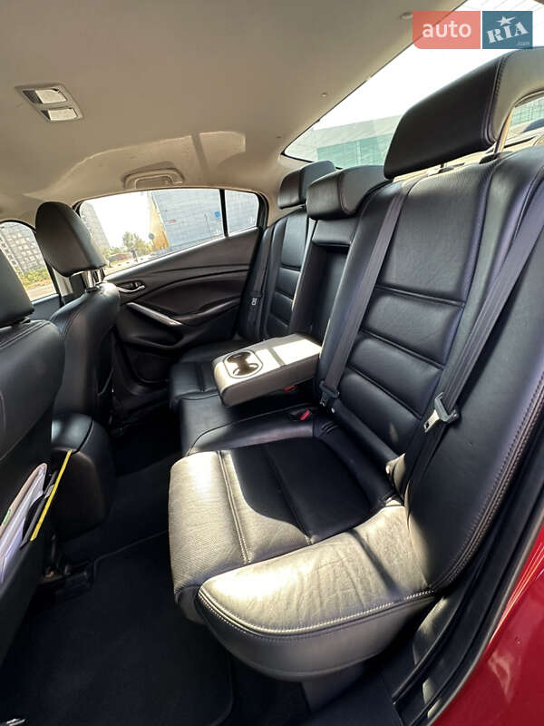 Седан Mazda 6 2015 в Запорожье
