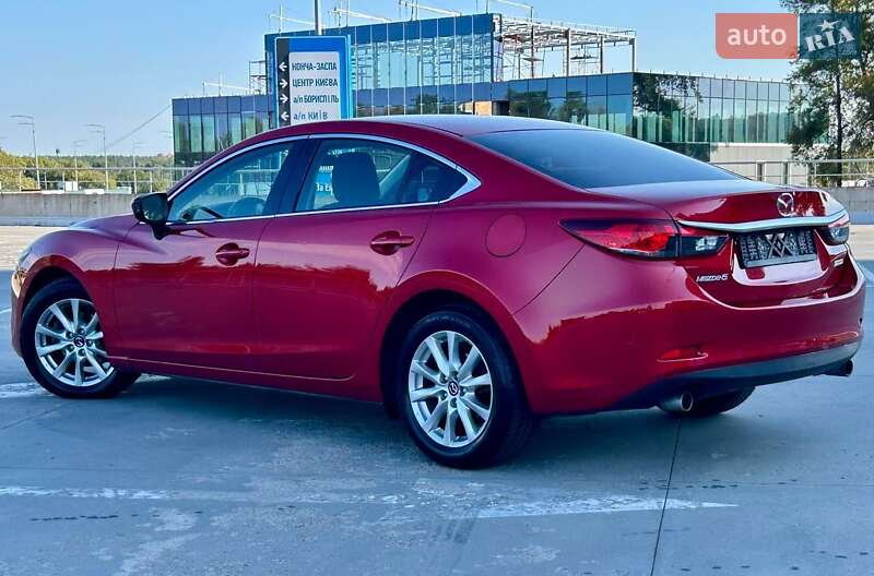 Седан Mazda 6 2016 в Киеве