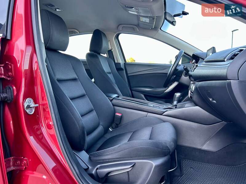 Седан Mazda 6 2016 в Киеве