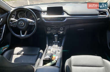 Седан Mazda 6 2017 в 