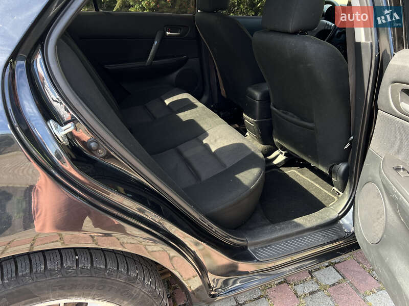 Седан Mazda 6 2006 в Мостиске