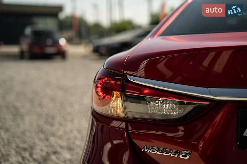 Седан Mazda 6 2017 в Черновцах