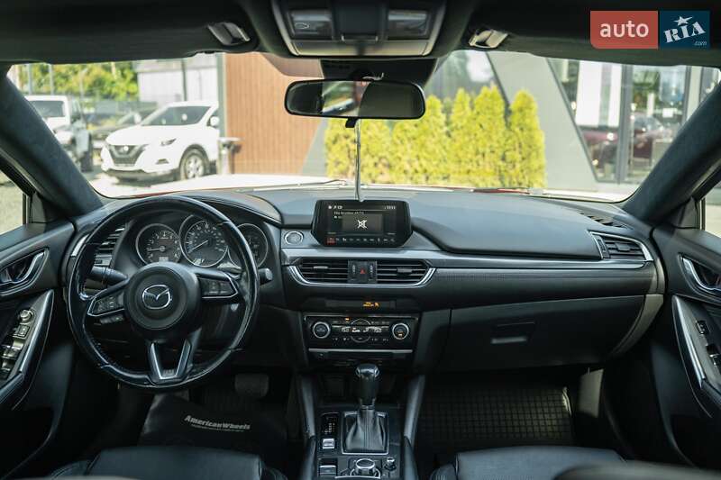 Седан Mazda 6 2017 в Черновцах