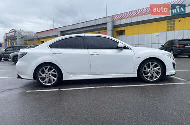 Седан Mazda 6 2011 в 