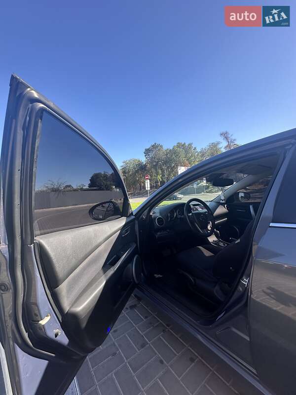Седан Mazda 6 2008 в Днепре