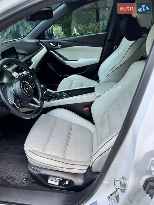 Седан Mazda 6 2016 в Тернополі