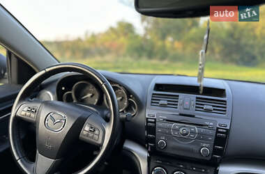 Седан Mazda 6 2010 в 