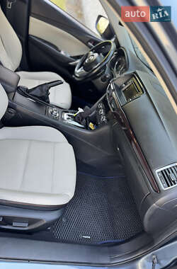 Седан Mazda 6 2013 в 