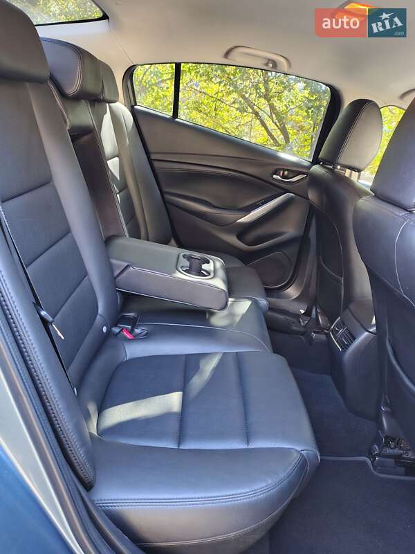 Седан Mazda 6 2017 в Киеве