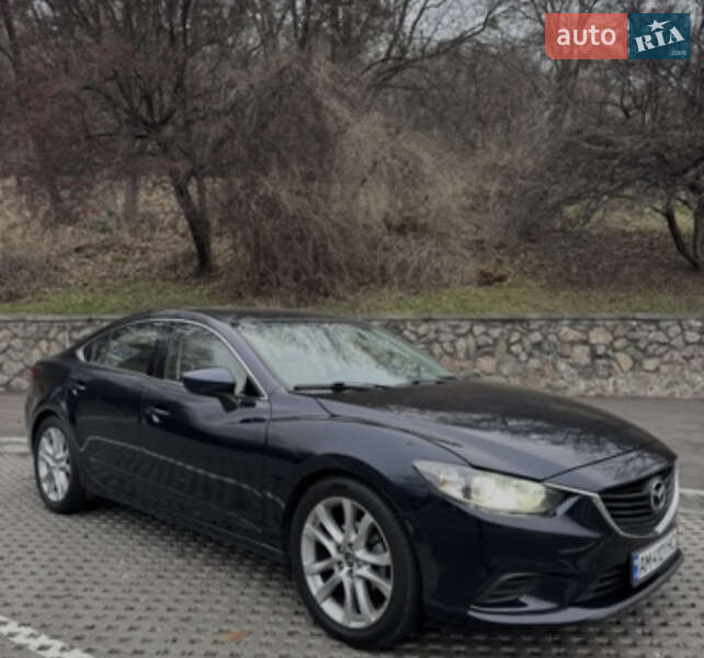 Седан Mazda 6 2015 в 