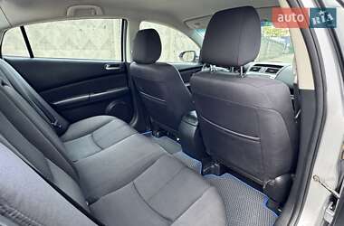 Седан Mazda 6 2011 в 