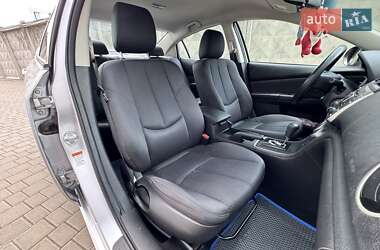 Седан Mazda 6 2011 в 