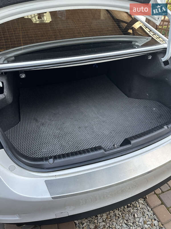 Седан Mazda 6 2013 в Ходосовке