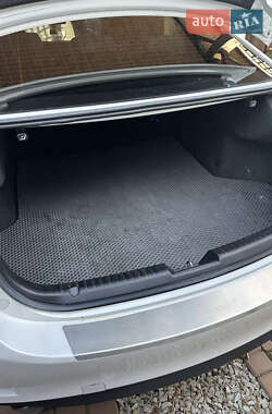 Седан Mazda 6 2013 в 