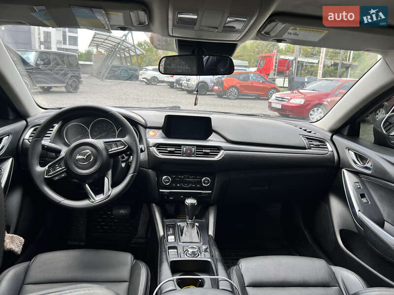 Седан Mazda 6 2016 в Львове