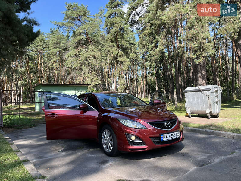 Седан Mazda 6 2011 в Чернигове