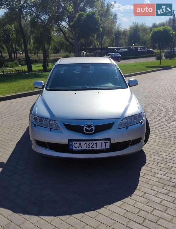 Седан Mazda 6 2005 в Каневе