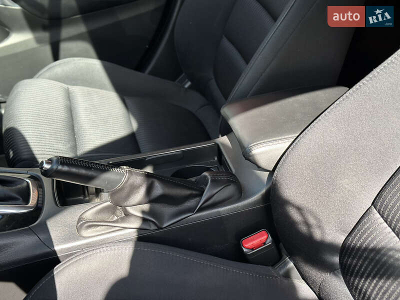 Седан Mazda 6 2014 в Шептицькому
