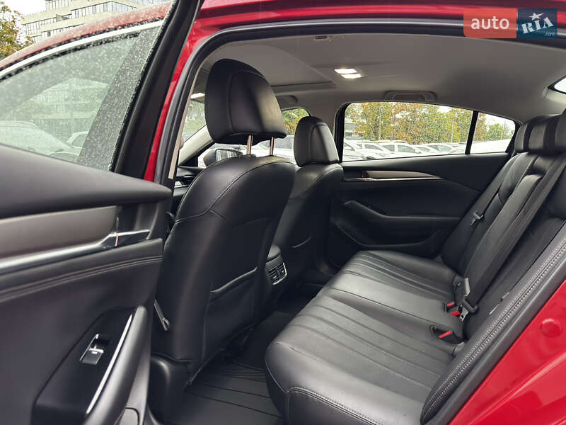 Седан Mazda 6 2018 в Днепре