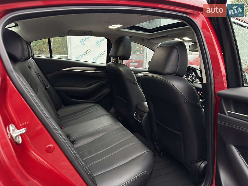 Седан Mazda 6 2018 в Днепре