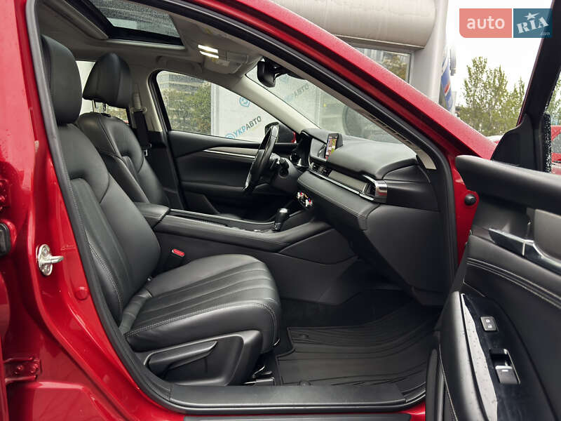 Седан Mazda 6 2018 в Днепре