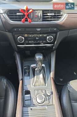 Седан Mazda 6 2016 в 