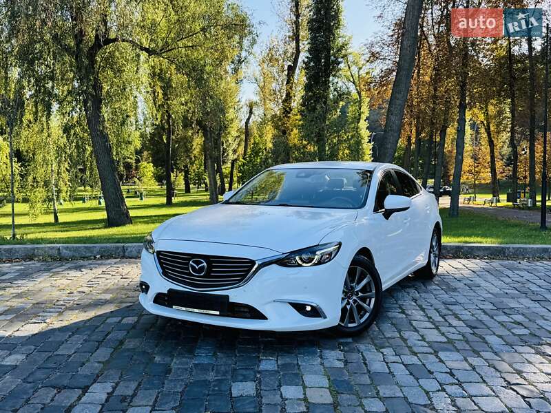Седан Mazda 6 2016 в Киеве
