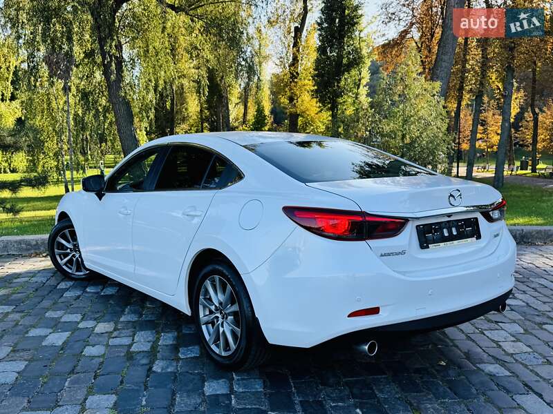 Седан Mazda 6 2016 в Киеве