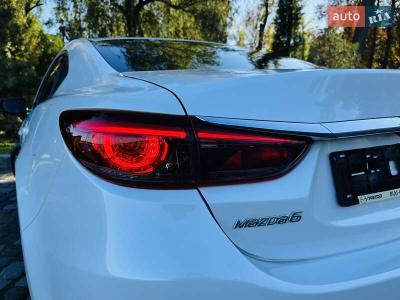 Седан Mazda 6 2016 в Киеве