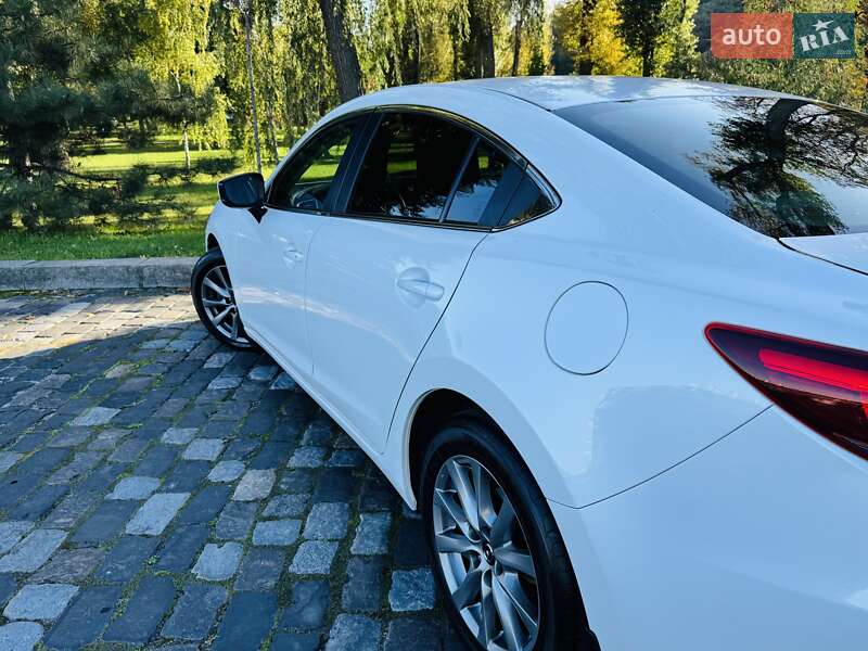 Седан Mazda 6 2016 в Киеве
