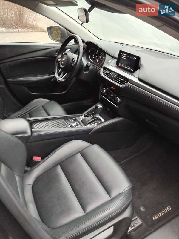 Седан Mazda 6 2016 в Львове